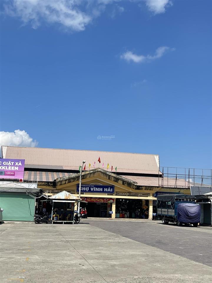 Lô đất chính chủ cẩn bán hướng nam , sạch ,gần sát bệnh viện , vành đai 2 . khu dân cư sầm uất .