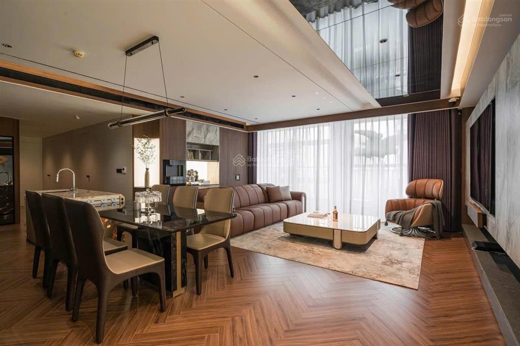 Báncăn góc cc 3pn, 2wc, 136m2, giá rẻ nhất khu vực tại học viện quốc phòng view hồ tây siêu đẹp