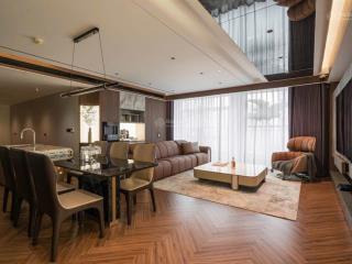 Báncăn góc cc 3pn, 2wc, 136m2, giá rẻ nhất khu vực tại học viện quốc phòng view hồ tây siêu đẹp