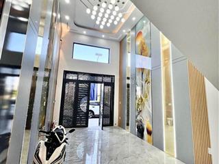 Nhà mới quy hoạch ở yên ổn lâu dài khu phố toàn nhà lầu đồng bộ xe hơi đỗ trước nhà vô nhà
