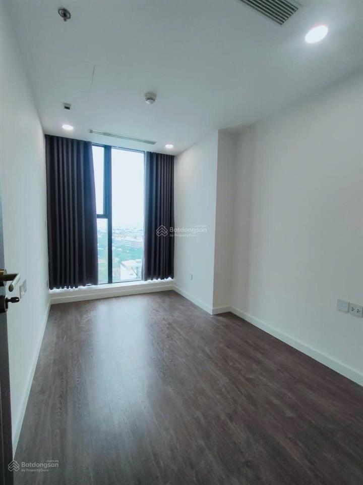 Sunshine city quận 7 4pn3wc 132m2đang có hợp đồng thuê 23 triệu /1 tháng