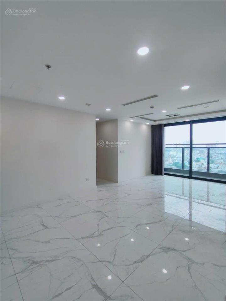 Sunshine city quận 7 4pn3wc 132m2đang có hợp đồng thuê 23 triệu /1 tháng