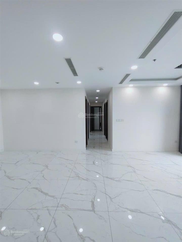Sunshine city quận 7 4pn3wc 132m2đang có hợp đồng thuê 23 triệu /1 tháng