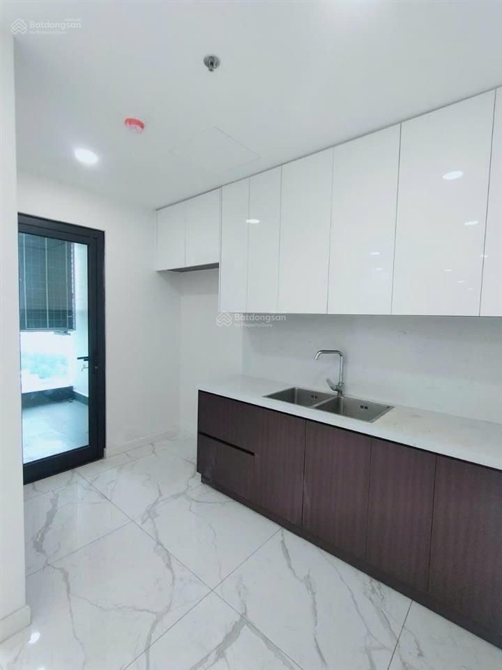 Sunshine city quận 7 4pn3wc 132m2đang có hợp đồng thuê 23 triệu /1 tháng