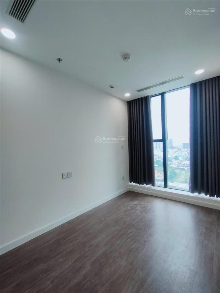 Sunshine city quận 7 4pn3wc 132m2đang có hợp đồng thuê 23 triệu /1 tháng