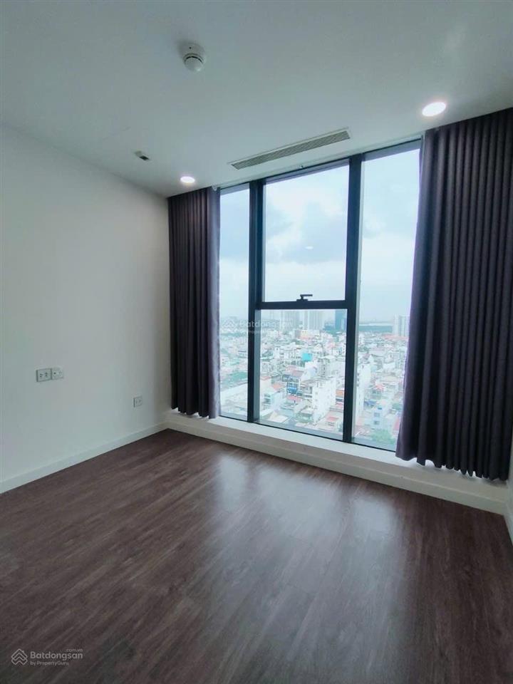 Sunshine city quận 7 4pn3wc 132m2đang có hợp đồng thuê 23 triệu /1 tháng