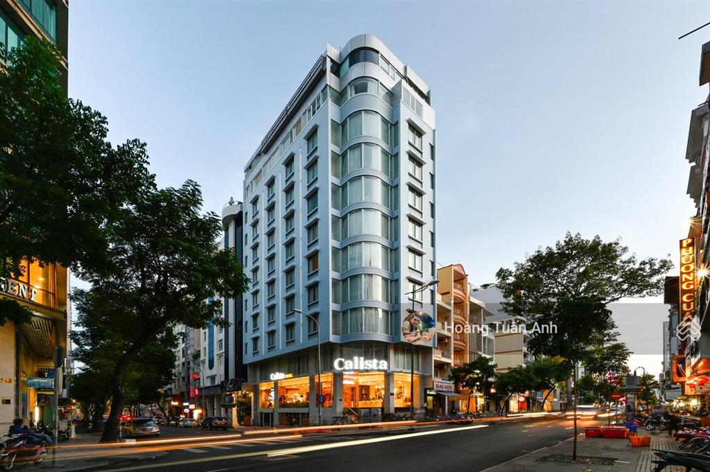Bến thành, góc 2mt thủ khoa huân (7x25m) hầm 10 tầng, hđt 900tr/tháng, gía cực tốt 180 tỷ