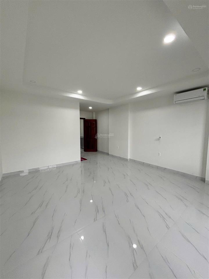Cho thuê nhà đẹp full nội thất kđt an bình tân