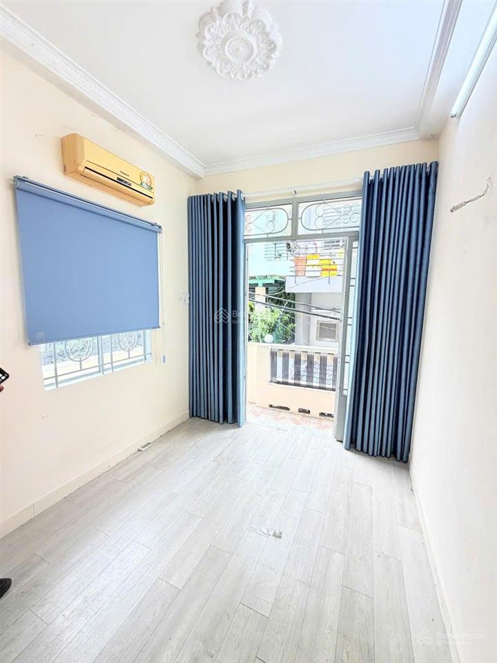 Bán nhà 20m2/3 tầng đường huỳnh văn bánh, phường 17, phú nhuận, giá 4,4 tỷ