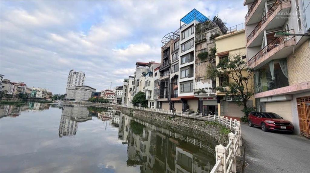 Nhà đẹp view hồ phố hồng tiến, dt 60 m2, 7 tầng, 2 mặt tiền, kd