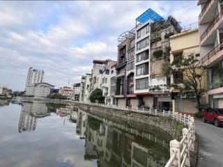 Nhà đẹp phố hồng tiến, dt 60 m2, 7 tầng, 2 mặt tiền, view hồ, kd