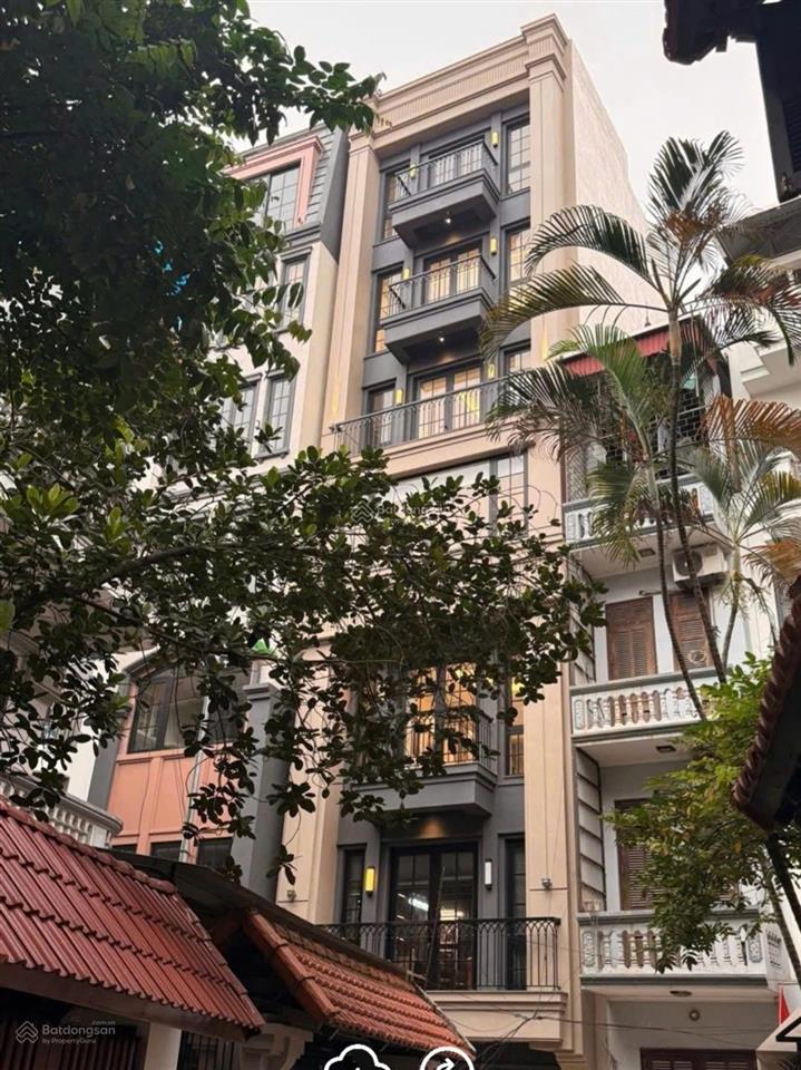 Nhà đẹp view hồ phố hồng tiến, dt 60 m2, 7 tầng, 2 mặt tiền, kd