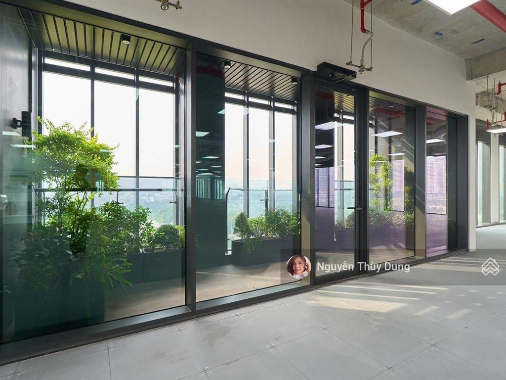 Bql toà nhà cho thuê văn phòng oriental square tây hồ tây, dt 990m2 có cắt lẻ, chỉ 215nghìn/m2/th