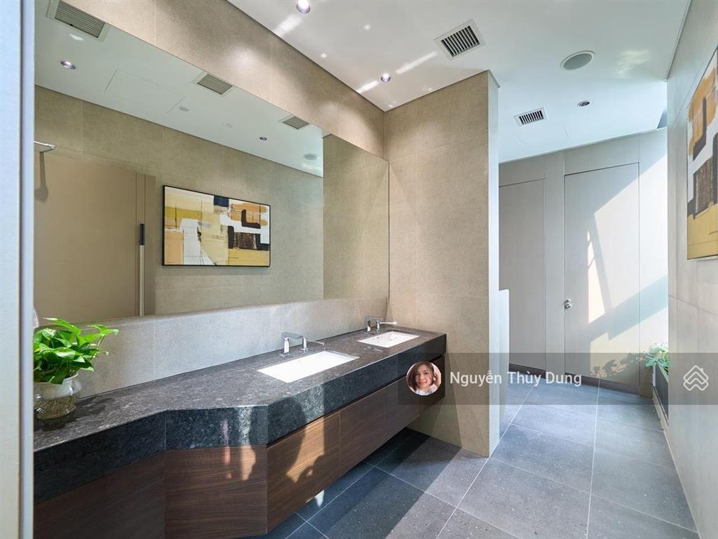 Bql toà nhà cho thuê văn phòng oriental square tây hồ tây, dt 990m2 có cắt lẻ, chỉ 215nghìn/m2/th