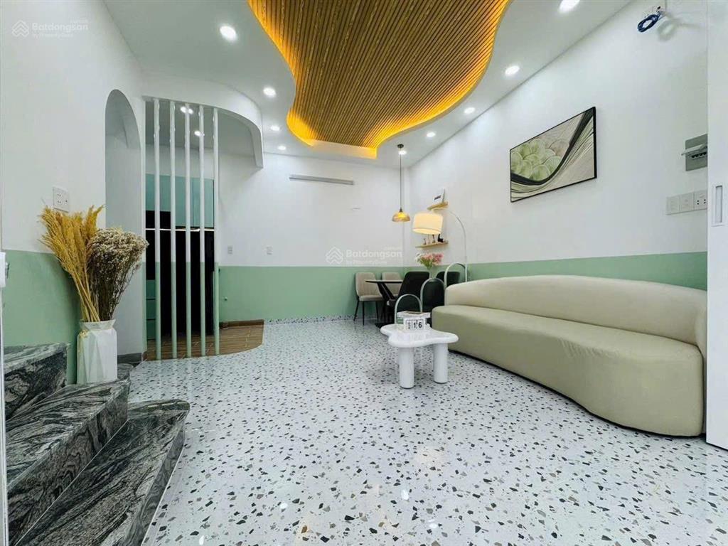Nhà đẹp 4 tầng lầu dương bá trạc p.1 quận 8