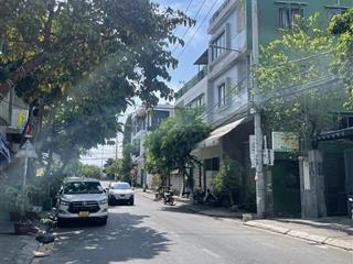 Tôi cần bán nhà 2 mặt tiền đường trương định cách biển mỹ khê đúng 150m,giá cần bán nhanh.