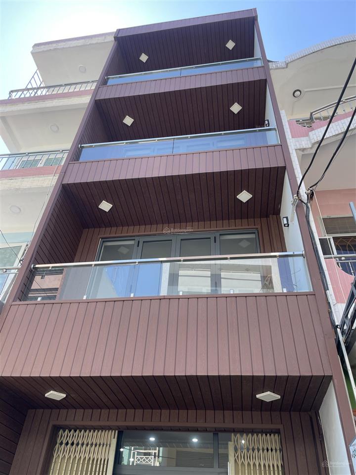 Bán gấp nhà riêng 3 tầng ngang 5m tại hùng vương, 4,75 tỷ, 60m2, 4pn, 3wc, view đẹp,bên cạnh dh y.