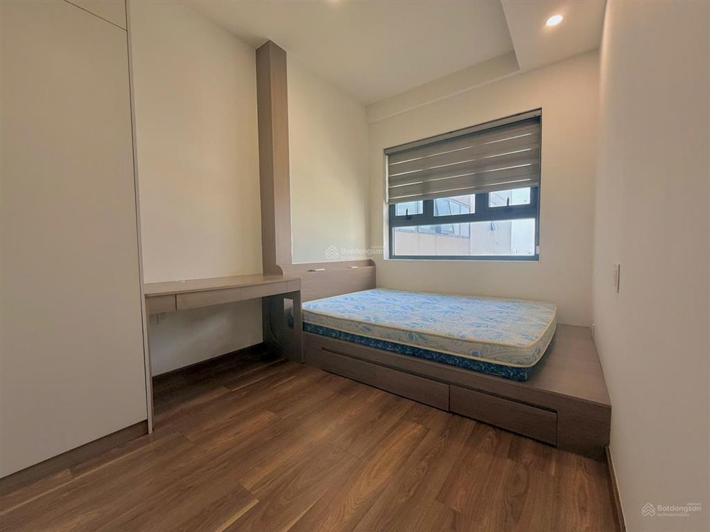 Cần bán căn hộ q7 riverside mặt tiền đường đào trí 1pn  1wc giá 3,2 tỷ full nội thất  0902 537 ***