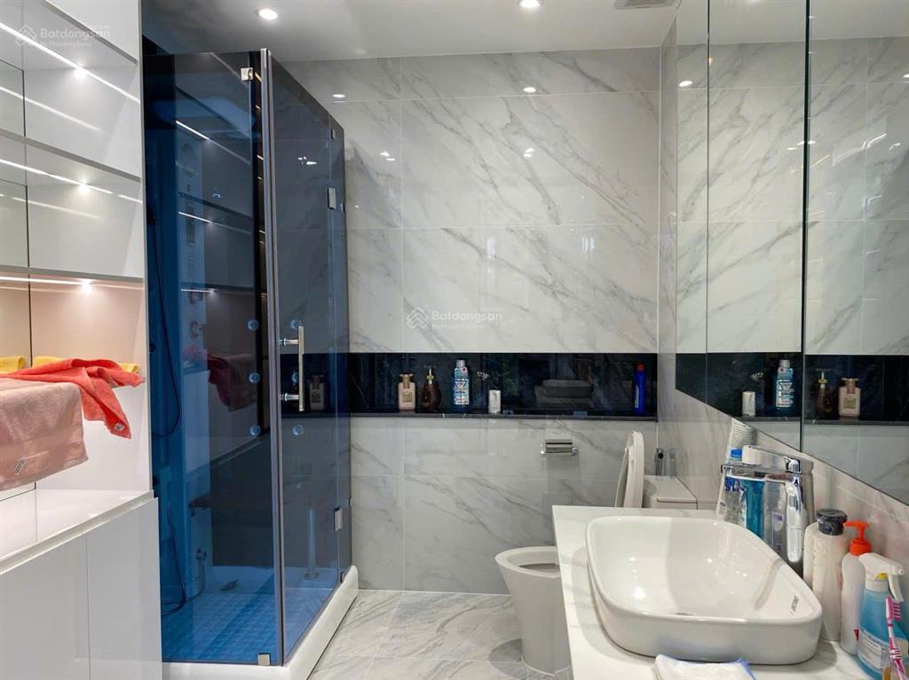 Cần bán biệt thự lô góc đường mỹ thái khu phú mỹ hưng quận 7 giá 80 tỷ  0902 537 ***
