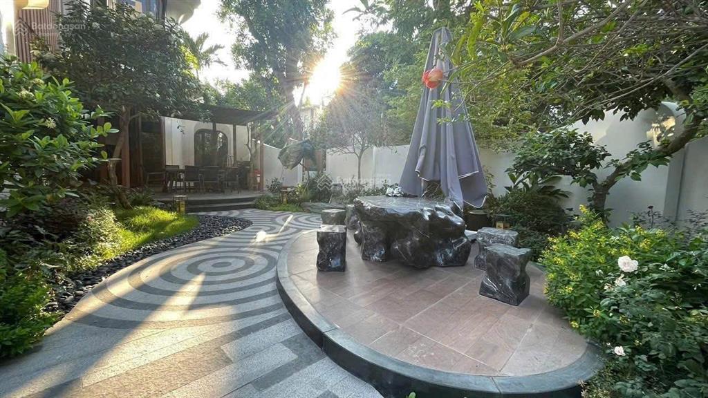 Cần bán lô góc biệt thự khu phú mỹ hưng 120 tỷ quận 7 nhà đẹp giá đầu tư  0902 537 *** như