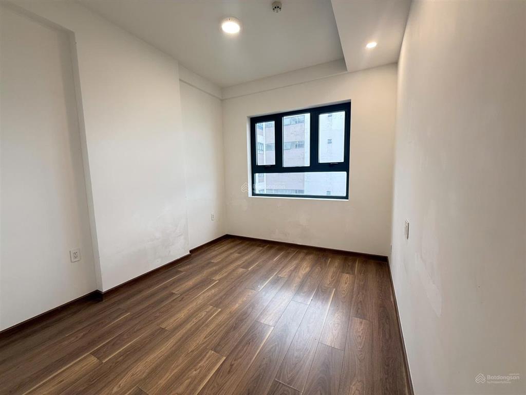 Bán căn hộ 2pn  2wc q7 riverside mặt tiền đường đào trí view sông giá 3 tỷ 950  0902 537 ***