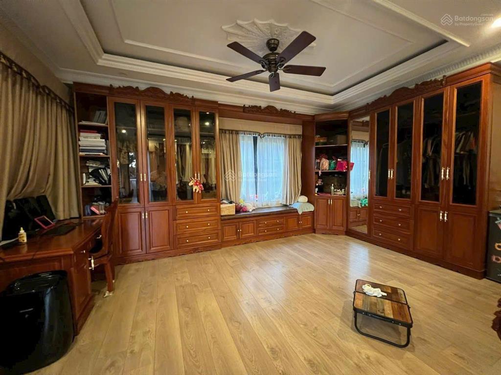 Bán biệt thự đơn lập nam thông đường 23 view công viên khu phú mỹ hưng giá 115 tỷ.  0902 537 ***