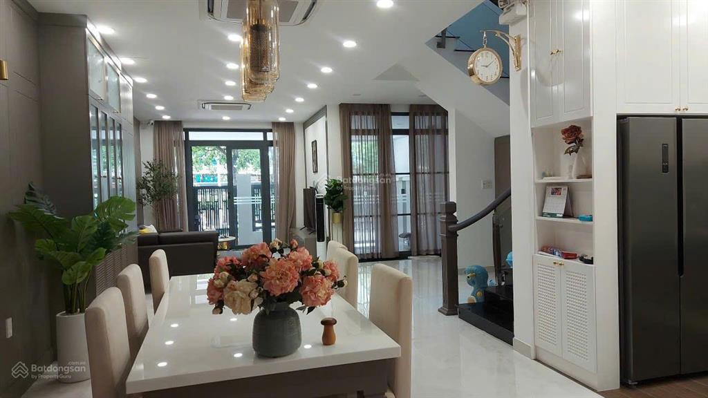 Bán nhà biệt thự nam thông 3 phú mỹ hưng giá 49 tỷ thương lượng  0902 537 ***
