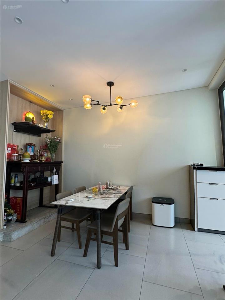 Nhà 2 tầng mt nguyễn công trứ  kiến thiết  p hiệp phú