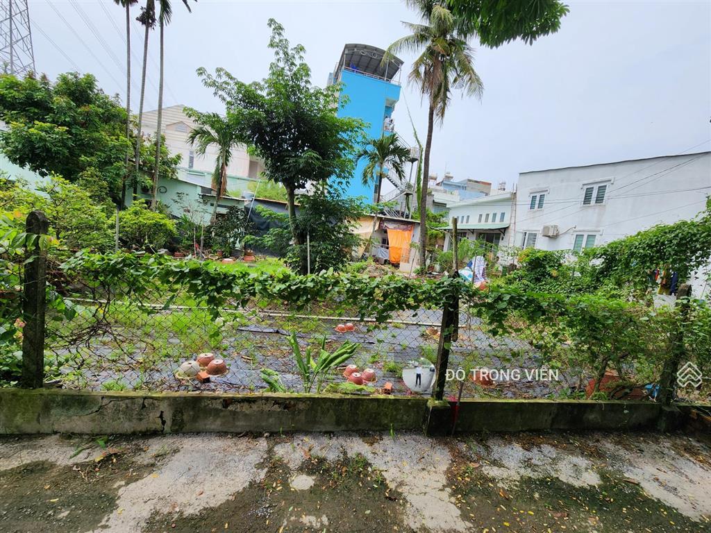 5,5m ngang  chủ gửi bán lô đất hẻm xe hơi  giá siêu tốt  phường phước bình  68m2