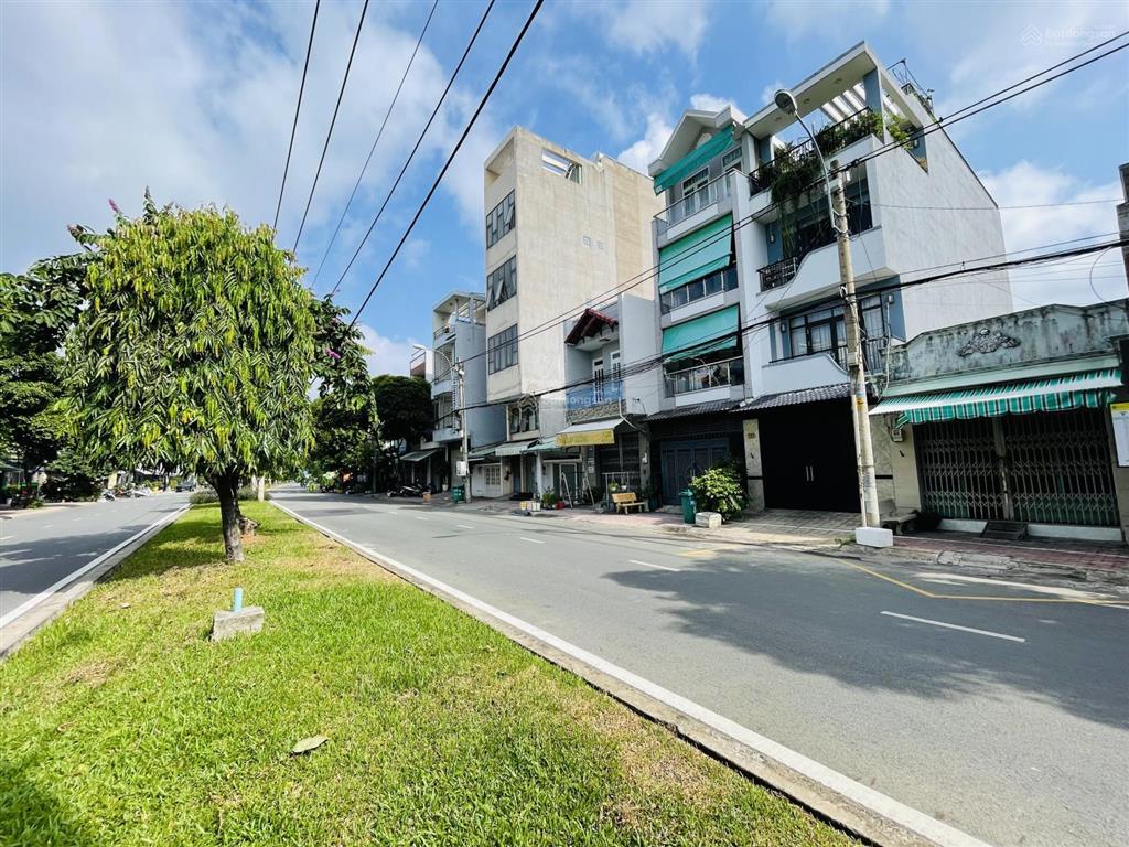 68m2  bán lô đất hxh  p.phước bình  hàng xóm the global city  4.2 tỷ