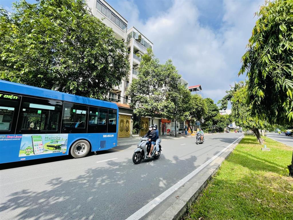 68m2  bán lô đất hxh  p.phước bình  hàng xóm the global city  4.2 tỷ