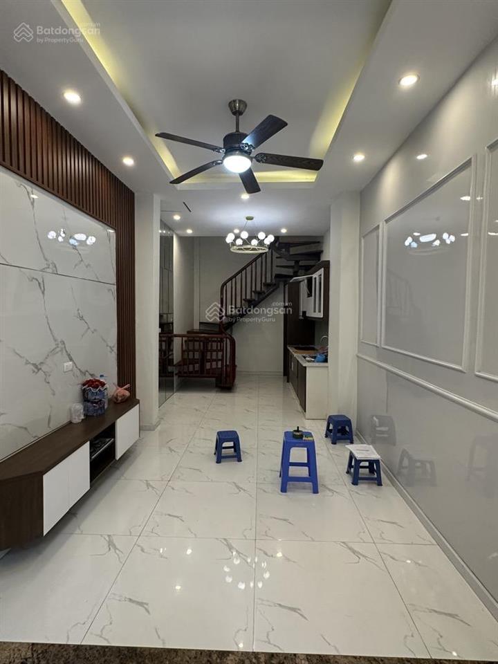 Bán nhà tạ quang bửu, 33m2, 8.2 tỷ, 6 tầng, 10m ra mặt phố, sổ đỏ chính chủ, đẹp, 2 mặt thoáng sáng