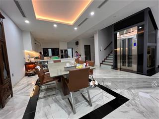 Chính chủ, cho thuê biệt thự phú mỹ hưng, nhà mới 100% nội thất cao cấp và hiện đại