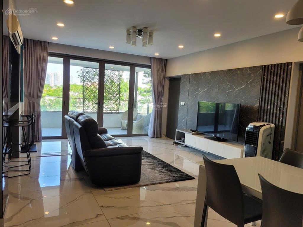Gia đình cần cho thuê căn hộ phú mỹ hưng, quận 7 căn góc công viên nhà mới 100%. hình thật 100%.