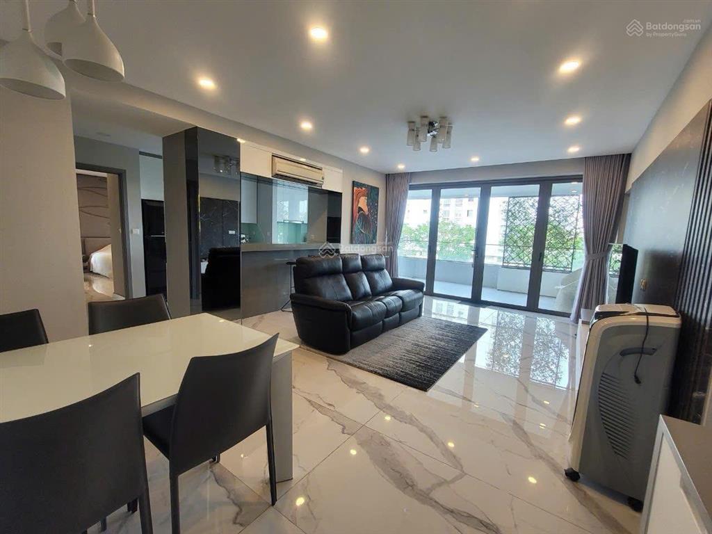 Gia đình cần cho thuê căn hộ phú mỹ hưng, quận 7 căn góc công viên nhà mới 100%. hình thật 100%.