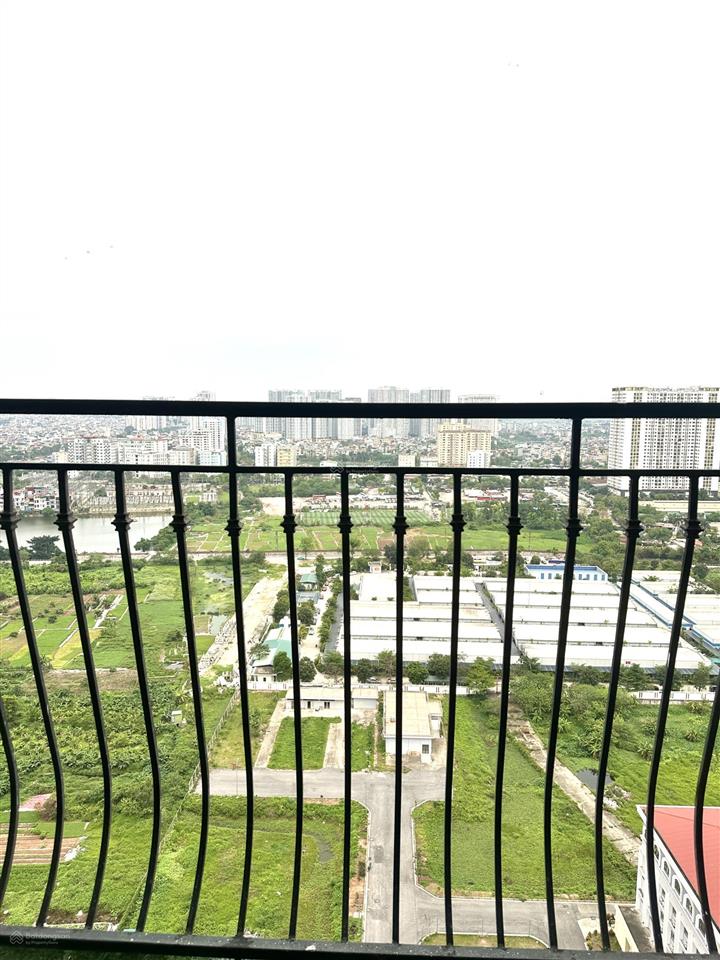 Chính chủ bán chcc gelexia hoàng mai, 80m2, căn có ban công phòng khách cực thoáng, sổ đỏ chính chủ