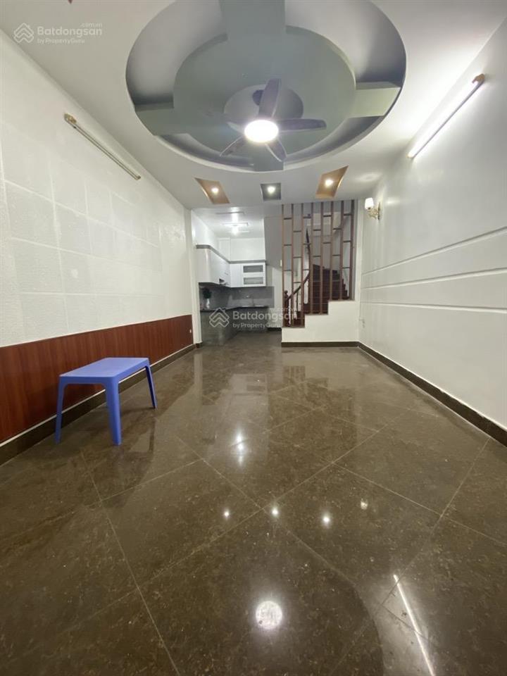 Bán nhà vĩnh hưng, 38m2, 6.3 tỷ, 5 tầng, ô tô lùi cửa, 30m bước ra phố, sổ đỏ cc, 2 mặt thoáng sáng