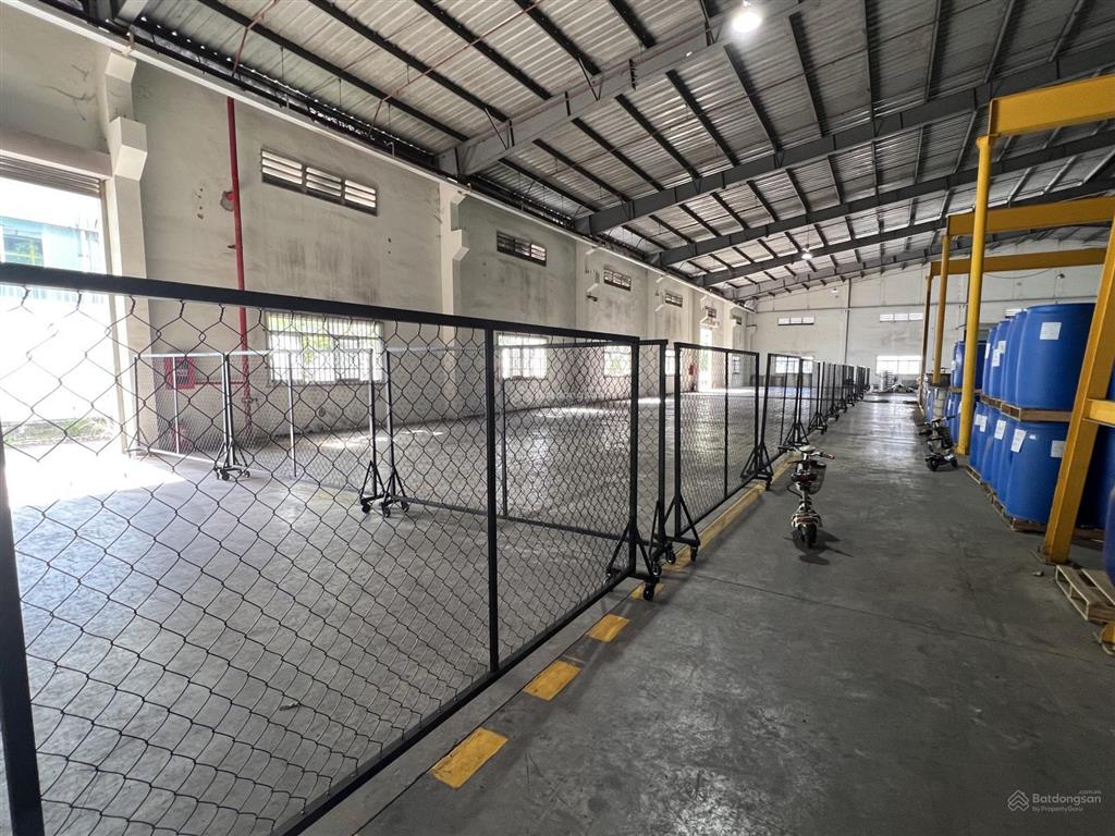 Cho thuê kho 500m2 trong kcn đại đăng