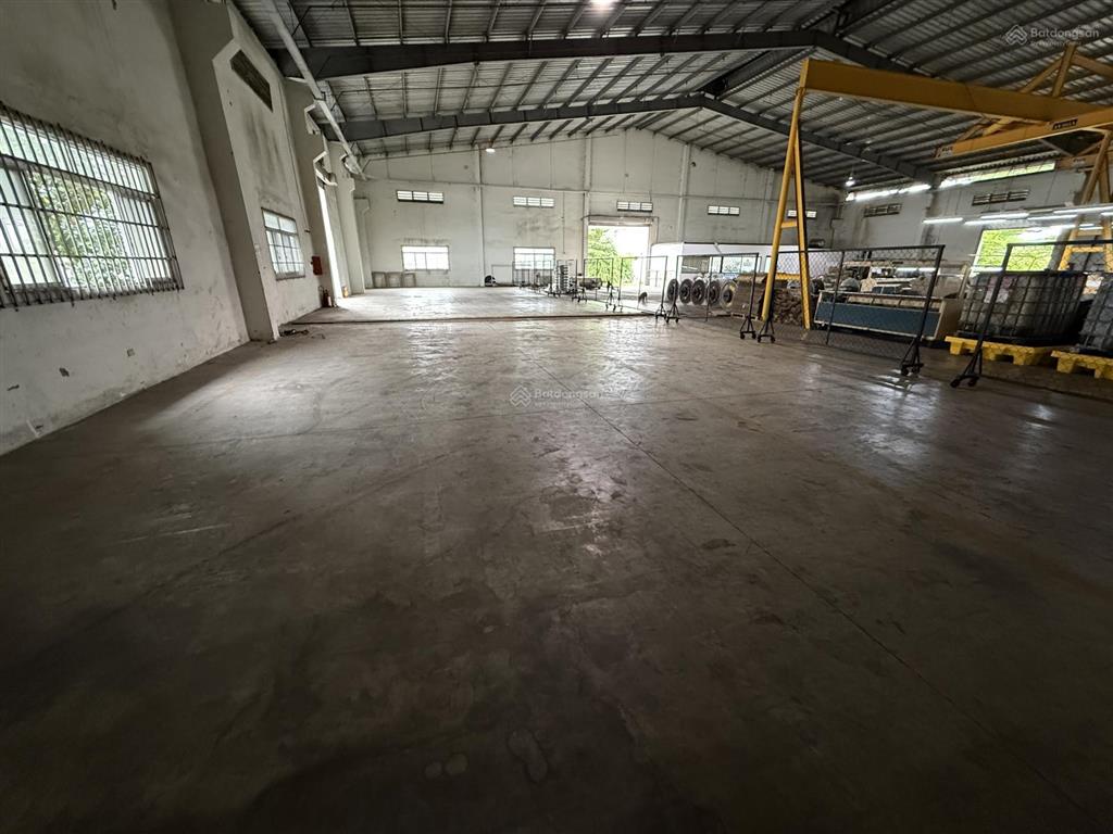 Cho thuê kho 500m2 trong kcn đại đăng