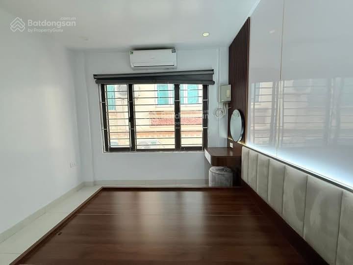 Tìm chủ mới cho căn nhà ngõ 13 lĩnh nam  25m²  sổ đỏ riêng
