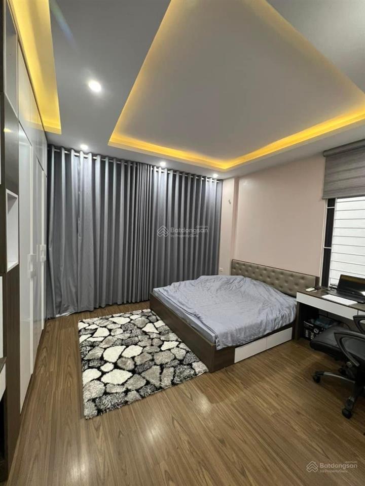 Bán nhà ngõ 151 nguyễn đức cảnh 25m x 5 tầng ô tô tránh ngay gần nhà (cách 10m)