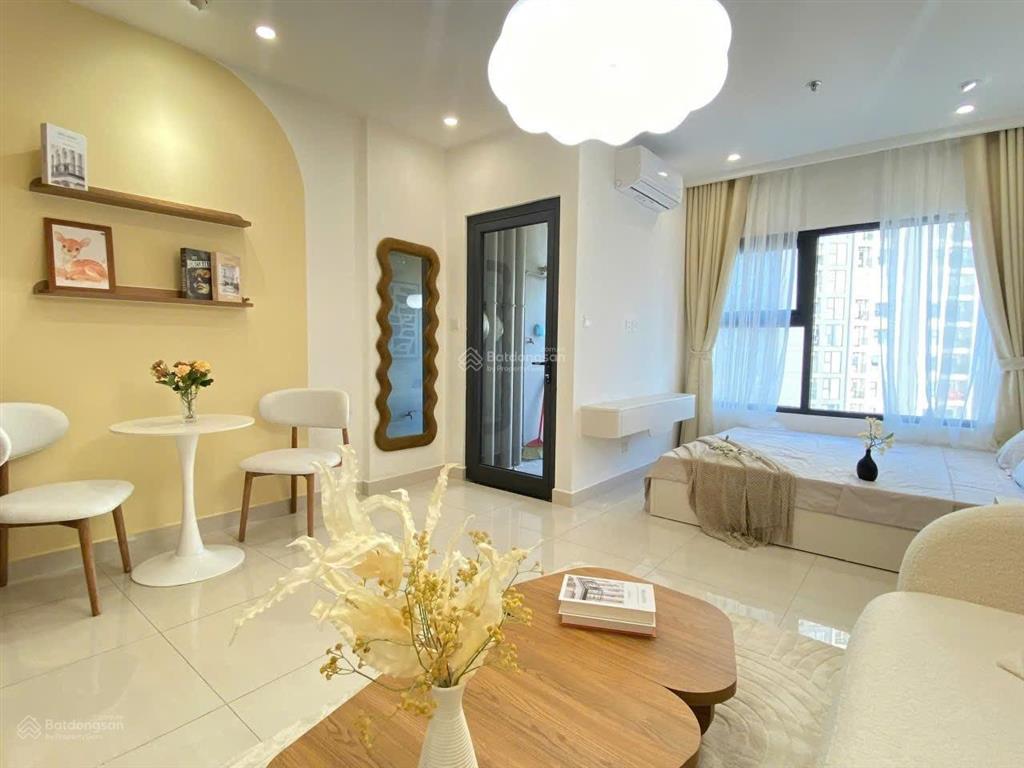 Chính chủ cần bán căn hộ studio 30.8m2 tòa s303 tầng 1608 vinhomes smart .giá 2.3 tỷ bao phí