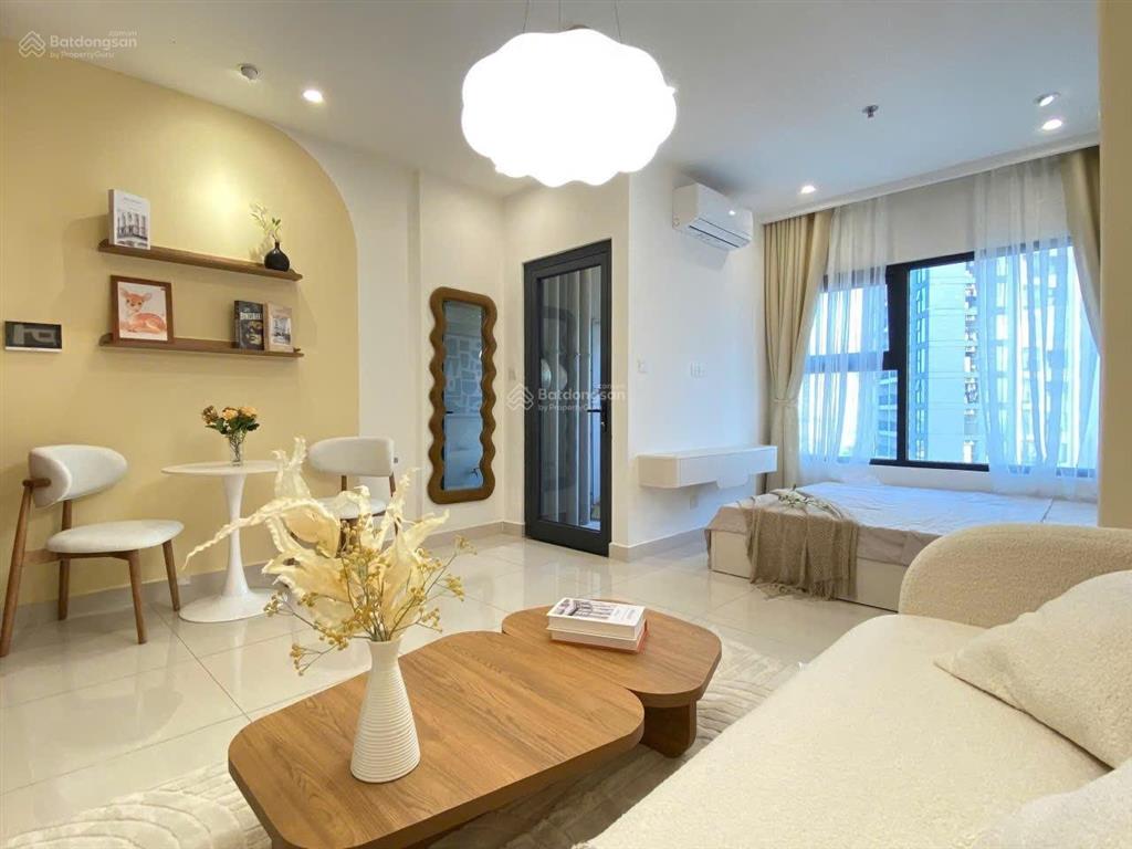 Chính chủ cần bán căn hộ studio 30.8m2 tòa s303 tầng 1608 vinhomes smart .giá 2.3 tỷ bao phí