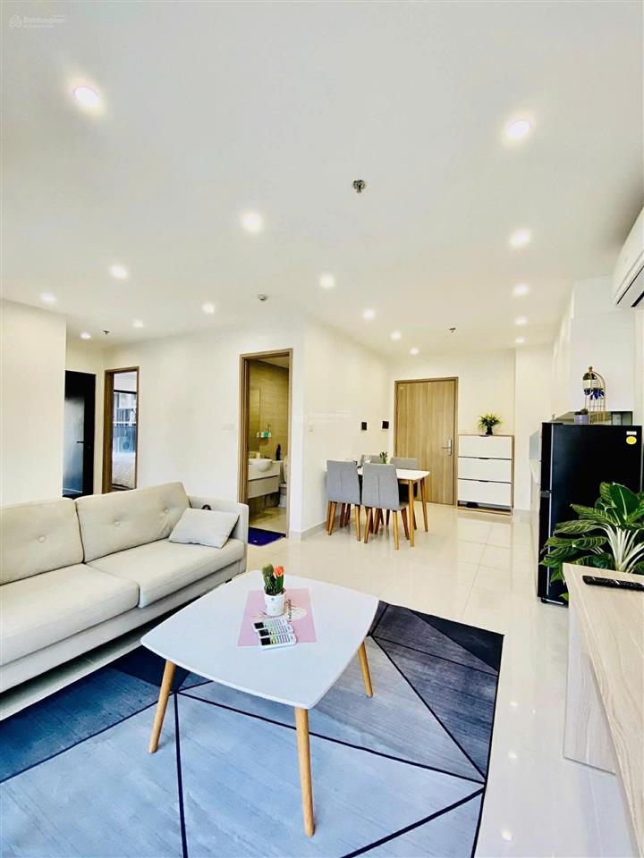Chính chủ cần bán căn 2pn+ 64m2 tòa s205 tầng 2610 vinhomes smart .giá 4.9 tỷ bao phí