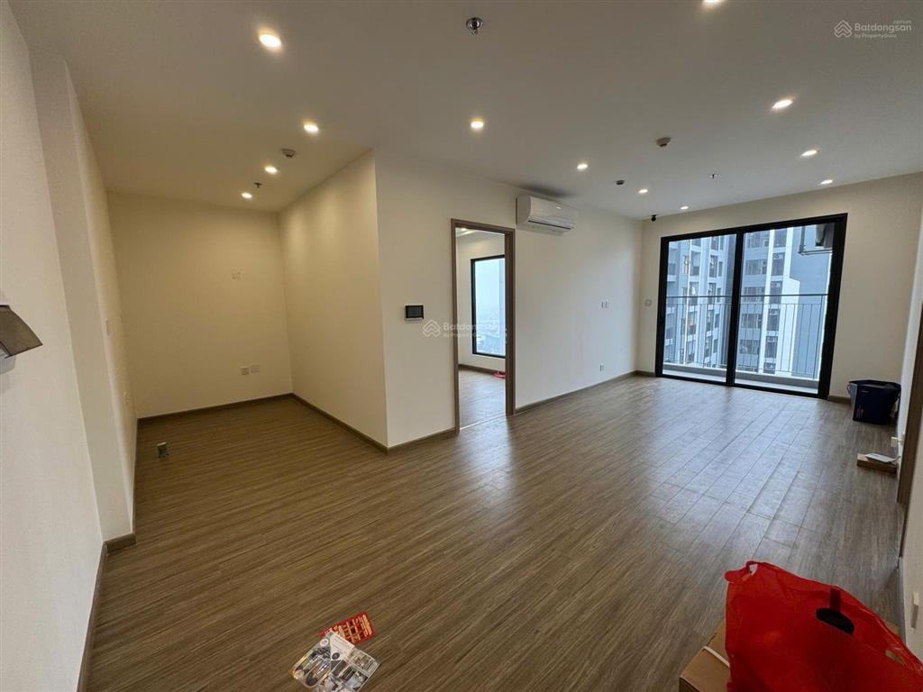 Chính chủ cần bán căn 2pn 64m2 tòa gs5 tầng 2808 vinhomes smart .giá 5.2 tỷ bao phí