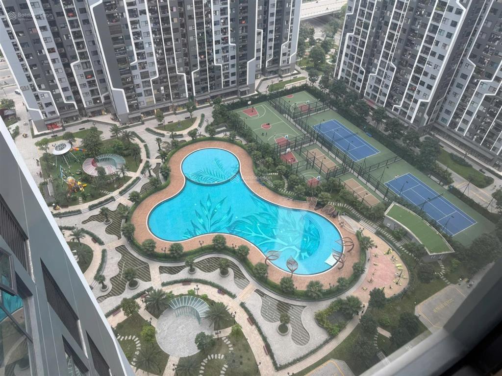 Chính chủ cần bán căn 2pn 64m2 tòa gs5 tầng 2808 vinhomes smart .giá 5.2 tỷ bao phí