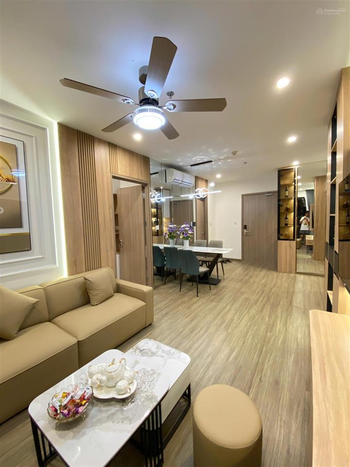 Chính chủ cần bán căn 2pn 64m2 tòa tc1 tầng 2511 vinhomes smart. giá 5.3 tỷ bao phí