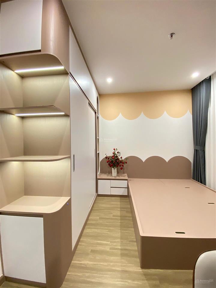 Chính chủ cần bán căn 2pn 64m2 tòa tc1 tầng 2511 vinhomes smart. giá 5.3 tỷ bao phí