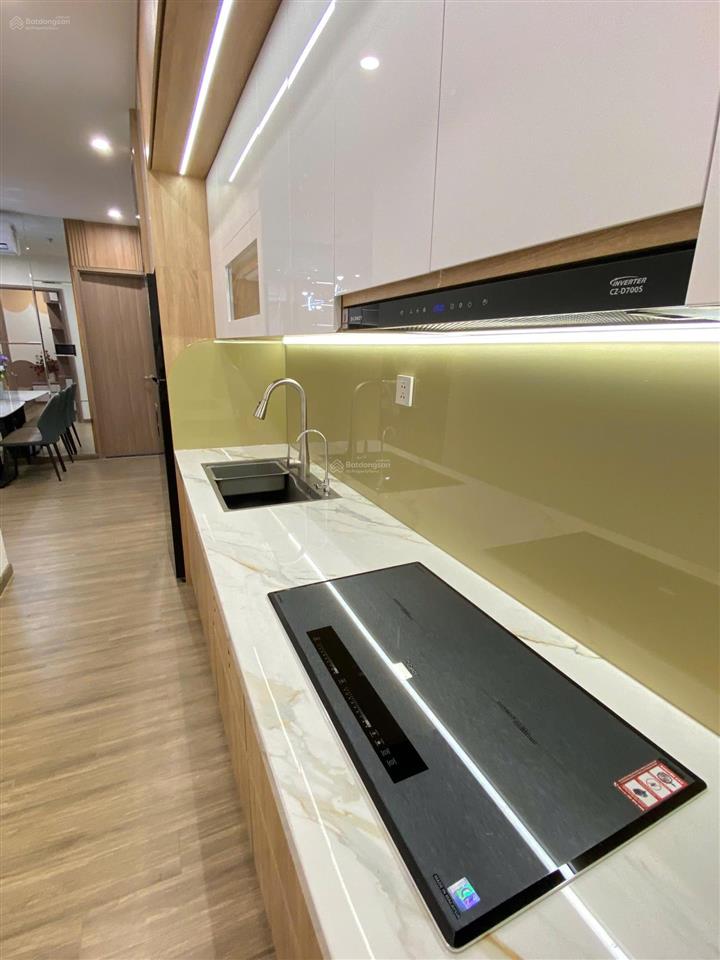 Chính chủ cần bán căn 2pn 64m2 tòa tc1 tầng 2511 vinhomes smart. giá 5.3 tỷ bao phí