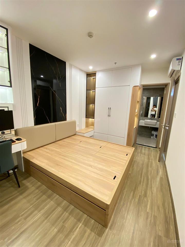 Chính chủ cần bán căn 2pn 64m2 tòa tc1 tầng 2511 vinhomes smart. giá 5.3 tỷ bao phí